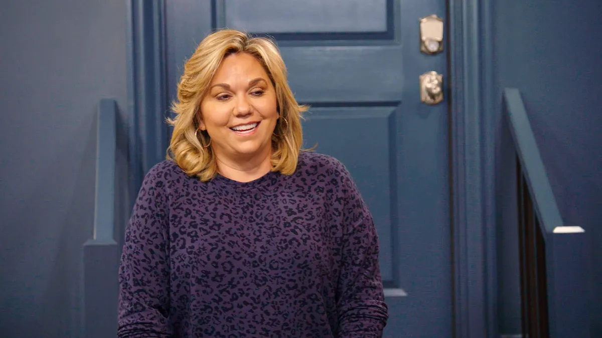Julie Chrisley in an episode of 'Chrisley Knows Best'